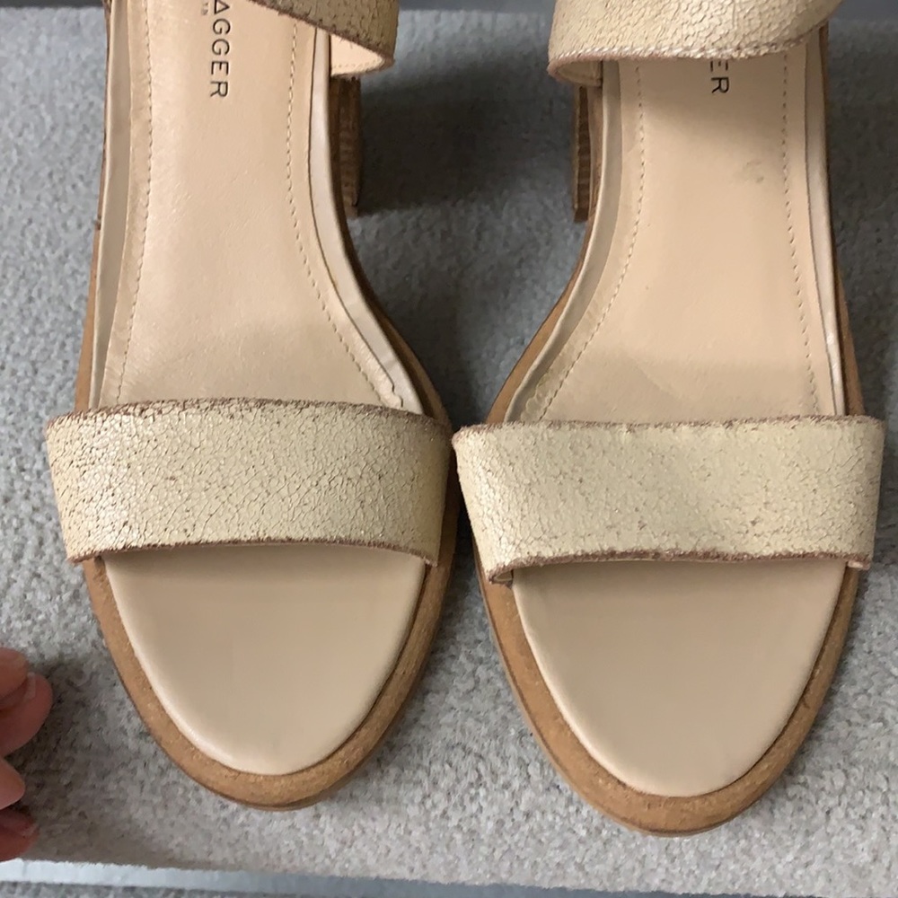 Anthropologie {Kelsi Dagger}Sz 9 Distressed Heels - Picture 4 of 12